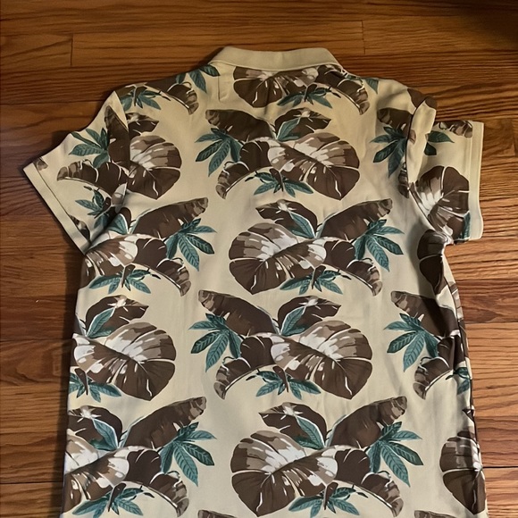 J.Press Polo Short Sleeve Shirt- Size Medium - Picture 6 of 7